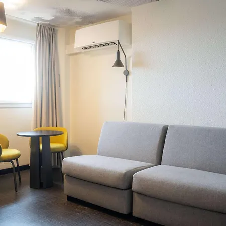 Ibis Centre Gare Отель Ницца