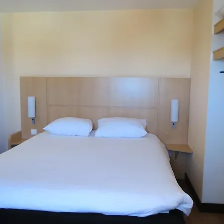 Ibis Centre Gare 3* Ницца