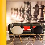 Ibis Centre Gare Hotel 3*