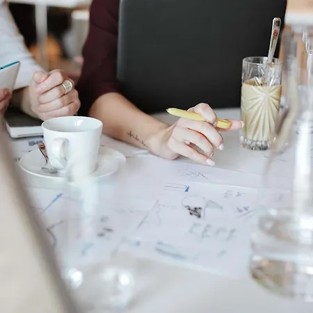 이비스 센트레 갸르 호텔 니스