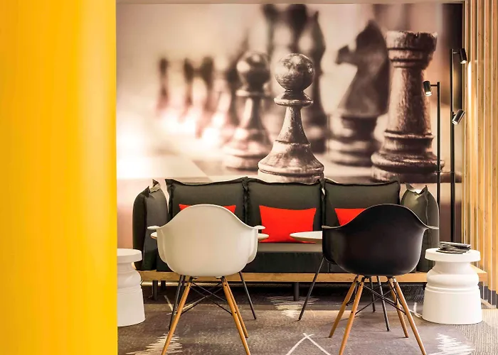 Ibis Centre Gare Hotel 3*