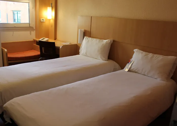 Ibis Centre Gare Hotel 3*