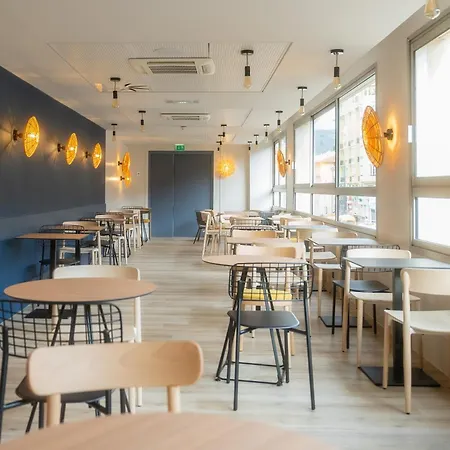 Ibis Centre Gare Hotel 3*