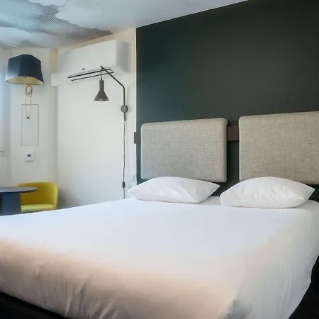 Ibis Centre Gare Hotel 3*